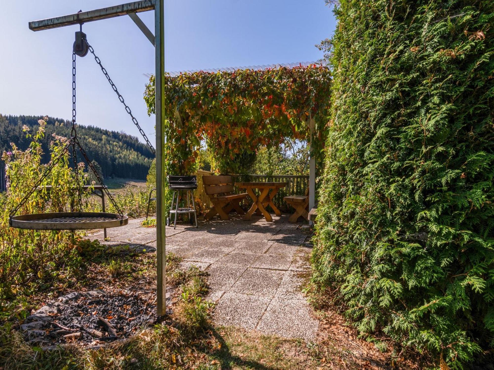 Cosy Apartment In Menkhausen Near The Ski Area Schmallenberg Bagian luar foto
